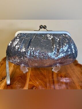 Coach Julia Silver Sequin Kiss-lock Clutch Limited Edition 44475